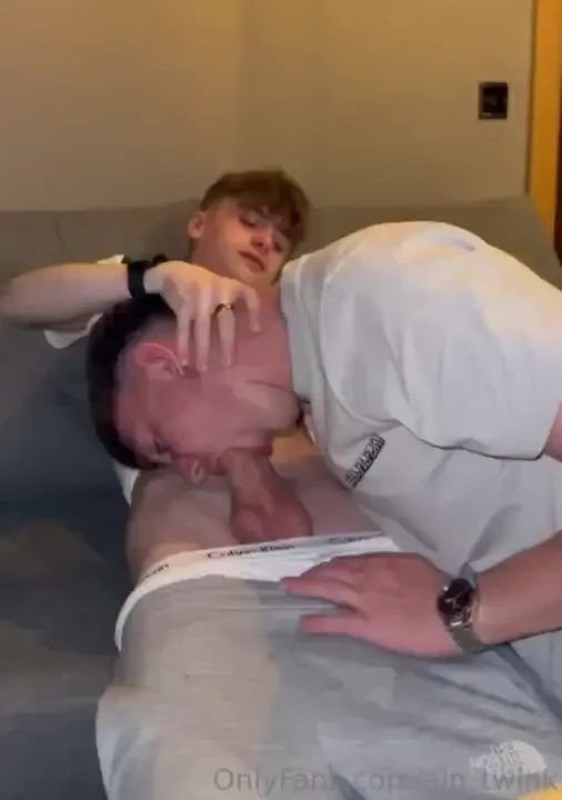 Deepthroat bonus content tomjc2150 2 cumshots 20mins message me for 