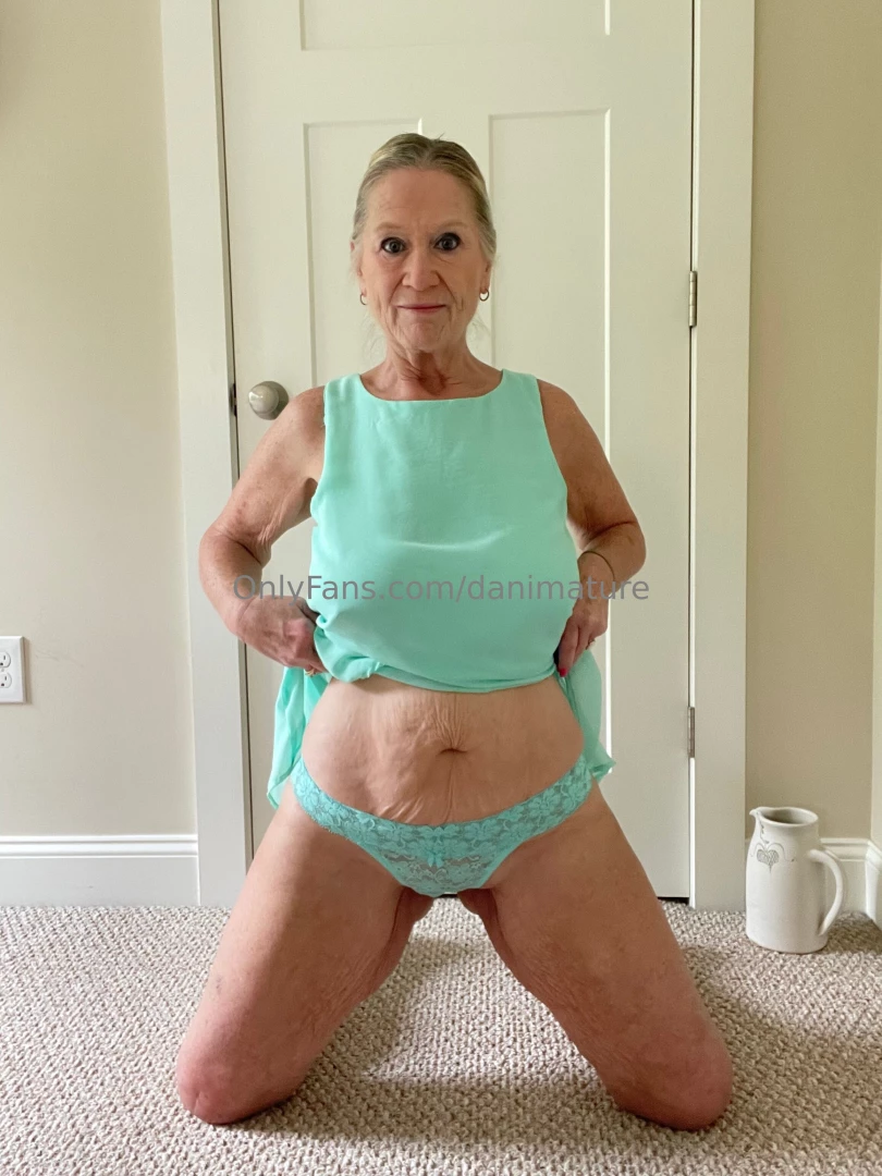 Free photo shoot 23 part 4 