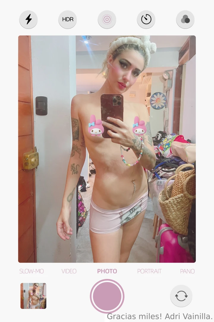 Aqu enviando un par de fotos sin censura a sus dms espero les gusten 