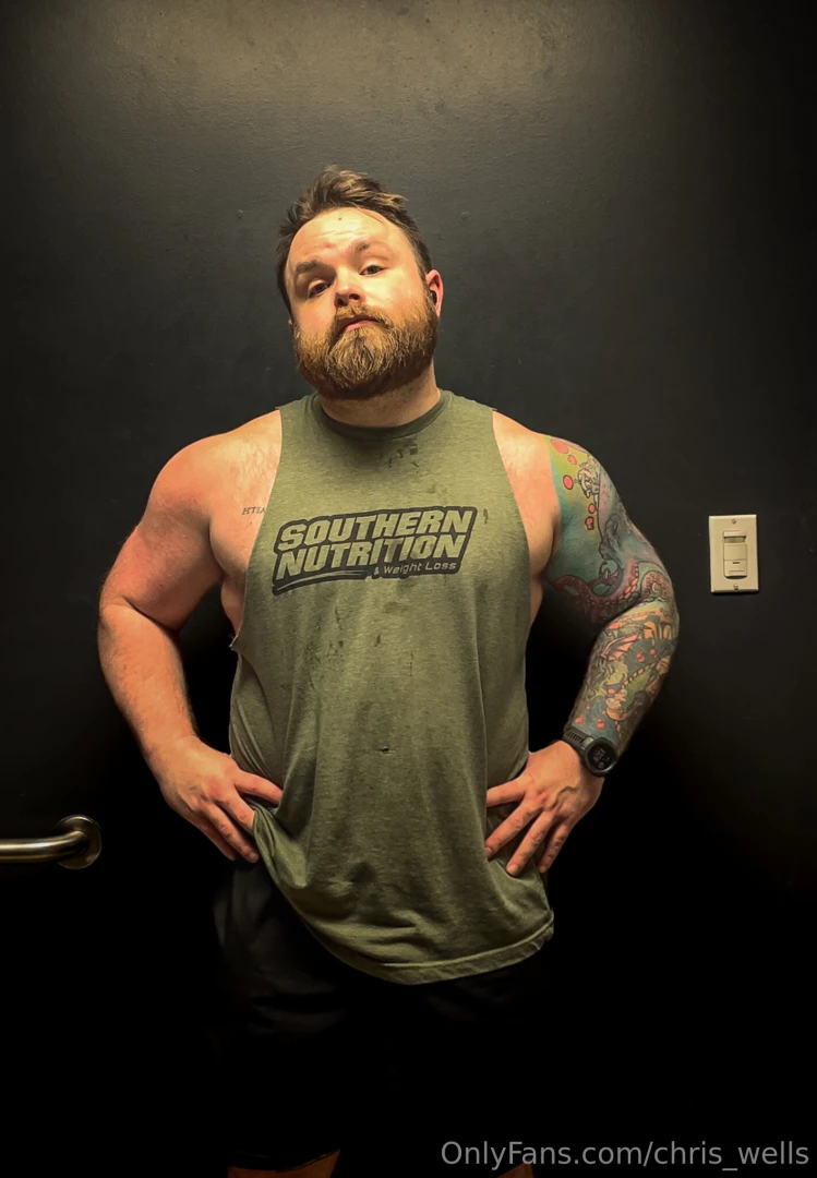 Feeling stout on this hurricane thursday finally yall stay safe part 1 