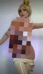 Another princess peach cosplay buuuut this time better