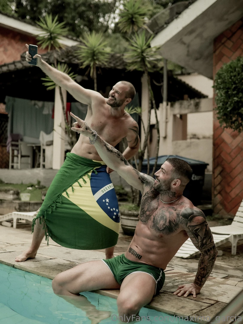 My brother just dropped a free onlyfans thenicogrey he s posting 