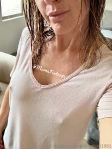 Post shower feels no need to zoom in part 1