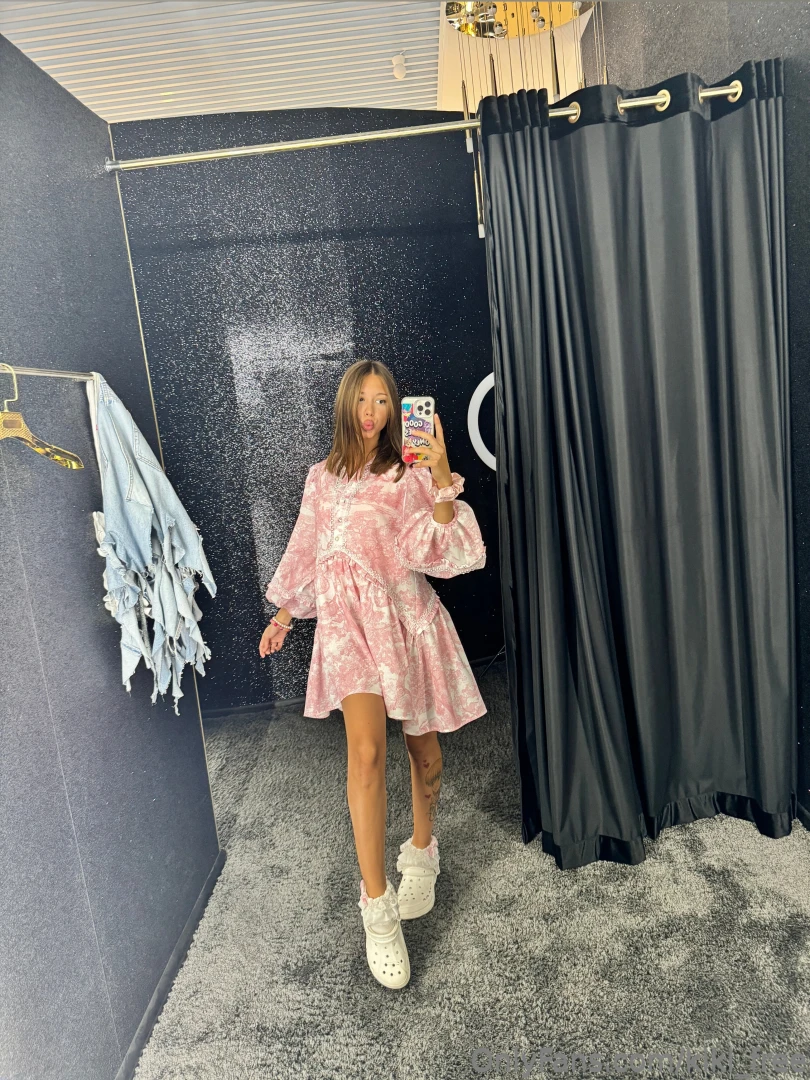 I dress cute think soft and dream in anime frames what more could a 