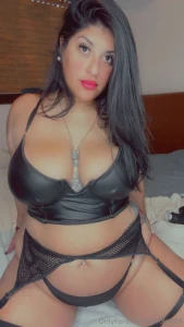 Today i m very horny and want to play with you baby