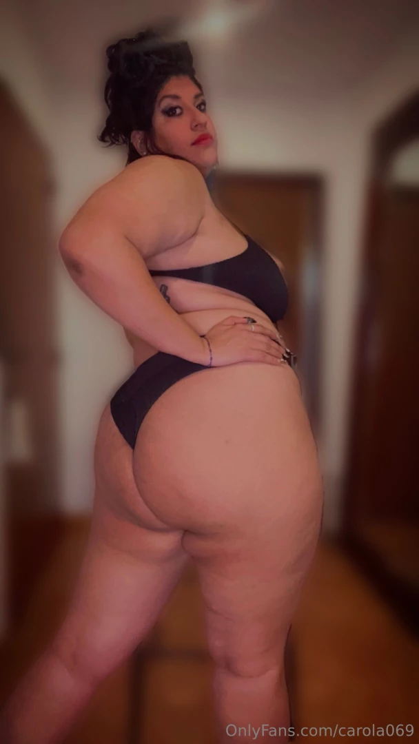 You want my ass for dessert daddy 