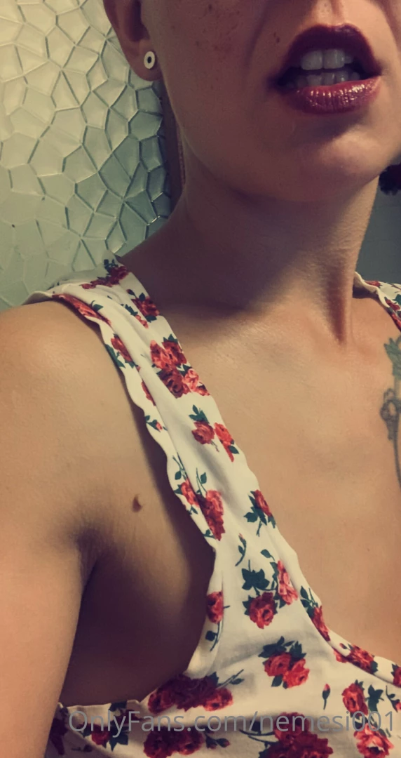 Pronta per la cam se vuoi contenuti esclusivi dietro le quinte 