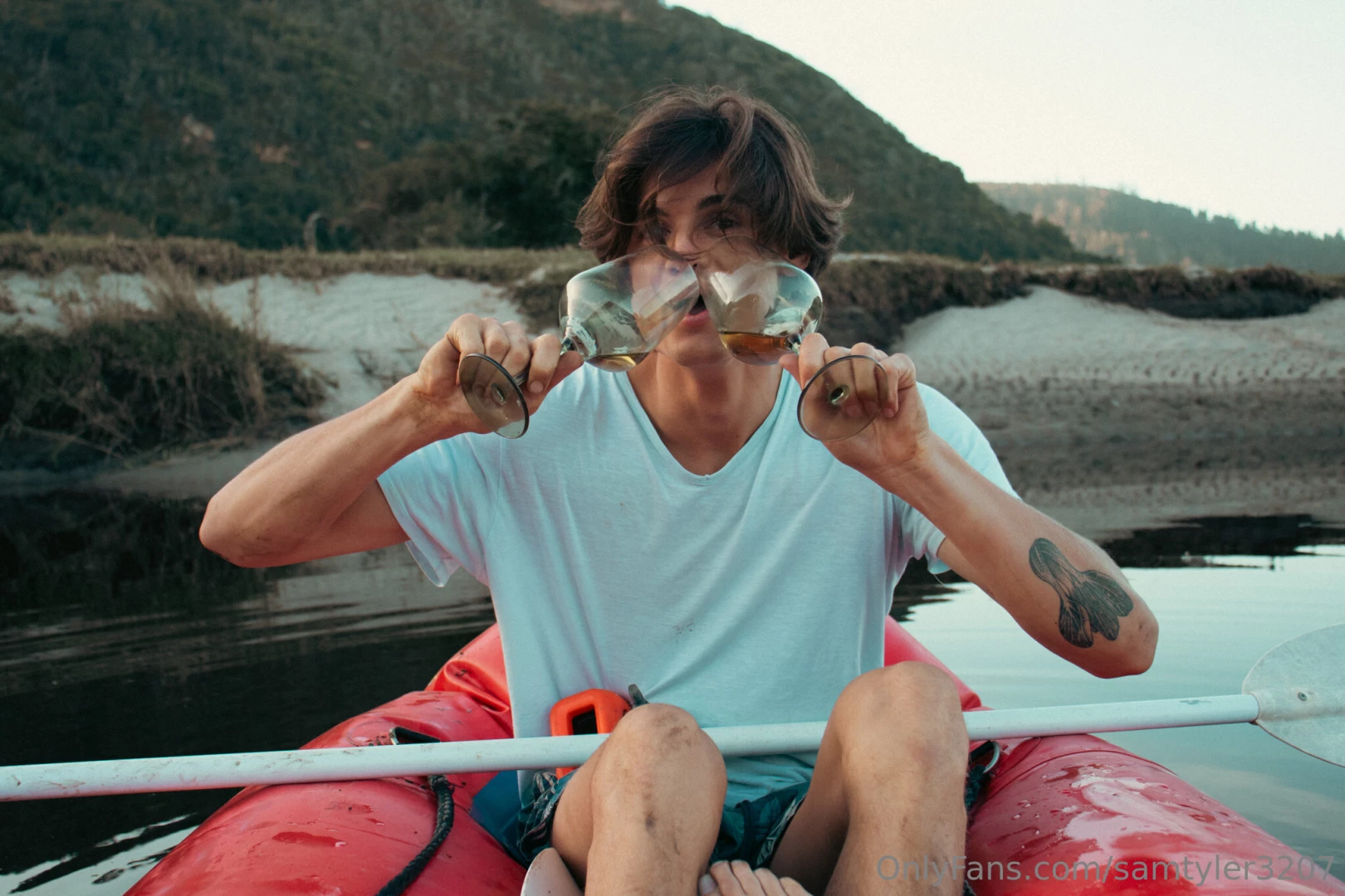 Pov your date has no interest in kayaking 