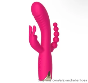 Oi amorzinhos a mami andou a pensar qual destes brinquedos ser o pr part 1