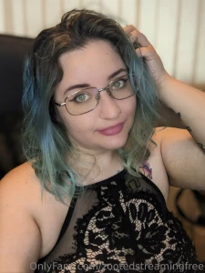 Love thick milfs and goddesses you ll love us cum join me and