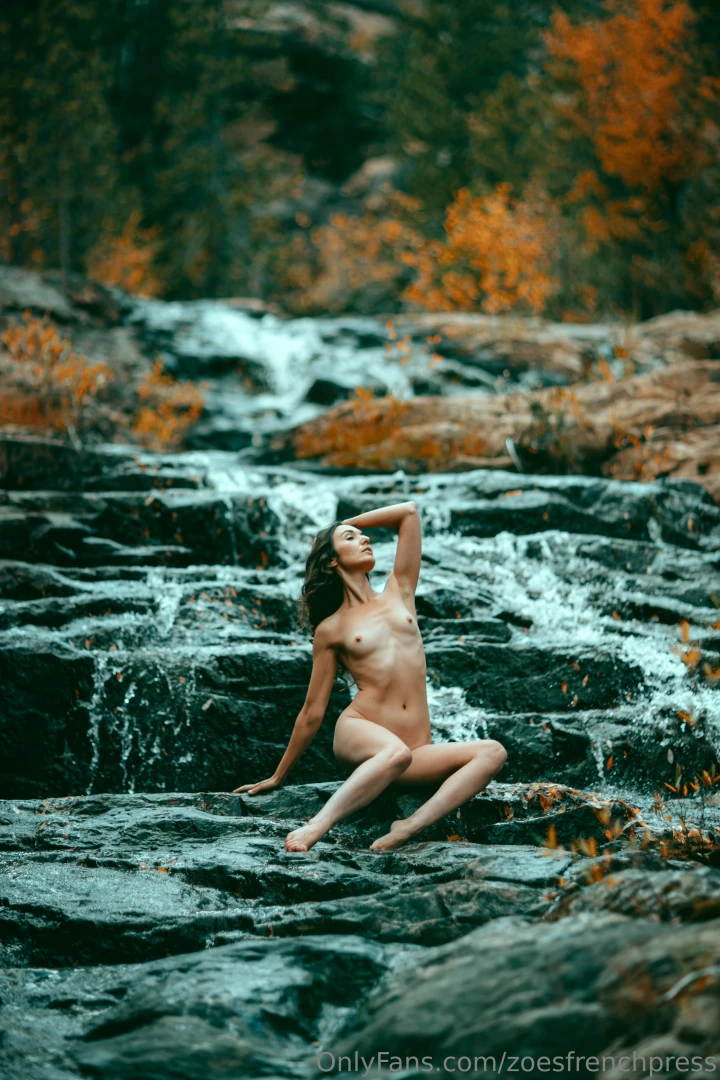 Gorgeous waterfall nudes free when you subscribe to zoesfrenchpressvip 