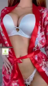 Propina 11 para recibirlo o revisa tu md tanga mariposa muy hot