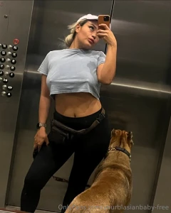 Just me an my doggooo merry christmas part 2