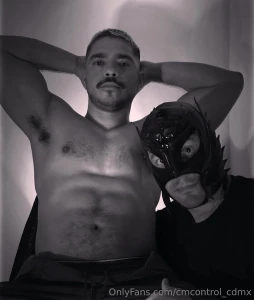 El guapisimo y delicioso disfrutamelo en la silla del control part 1