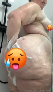 A hot moment during bathing time just 5 best price