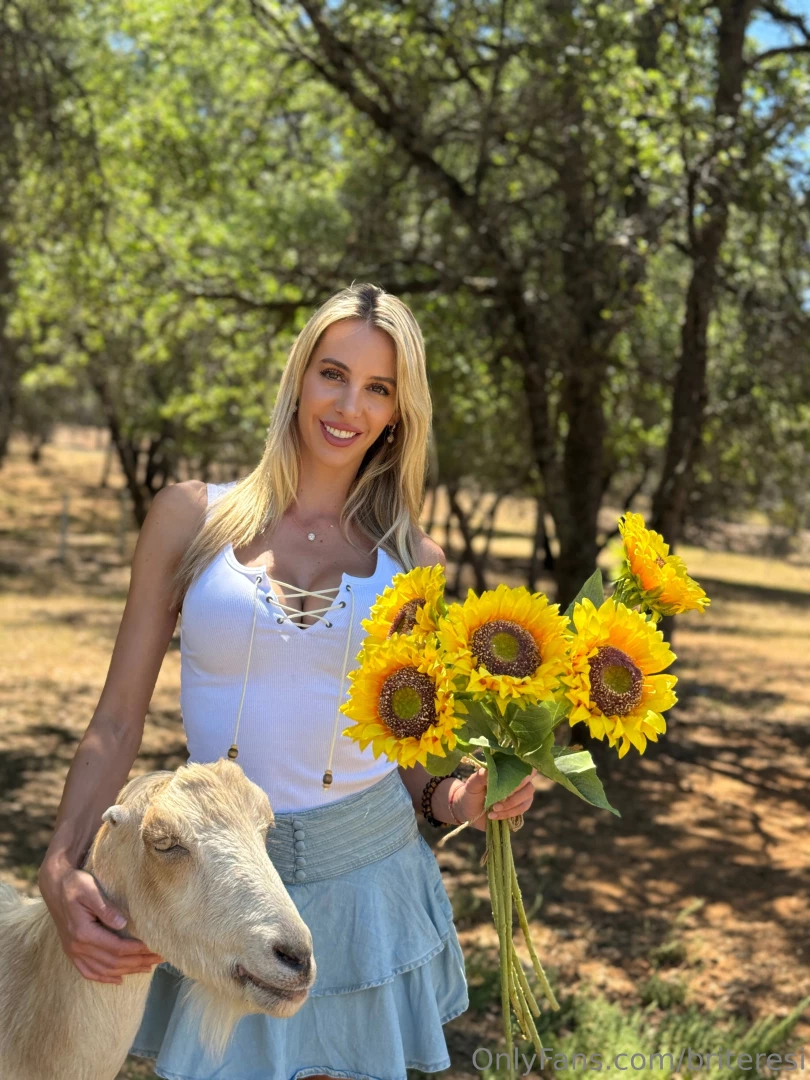 Farm life feels good to be back in california come watch my livestream 