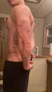 Some older flexing vids trying to get back in this type of shape p part 2