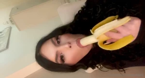 Ovde sam drkala i zam ljala da je neka velika i debela kita u mojim