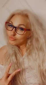 You wanna see my cute feet swipe do you want to see more feet content part 1