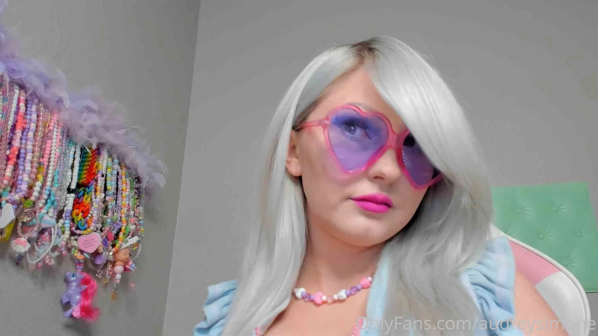 Hey guys guess what im live right this very second on chaturbate com b 