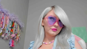 Hey guys guess what im live right this very second on chaturbate com b