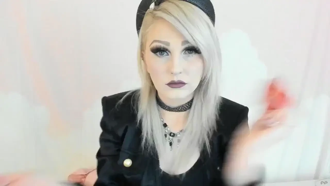 Daily smoking session - day 5 fifth daily cigarette break has me 