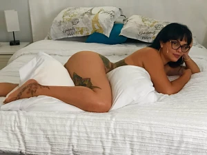 Tan tarde y yo sin mi caf no se ustedes pero yo ando enojad sima se