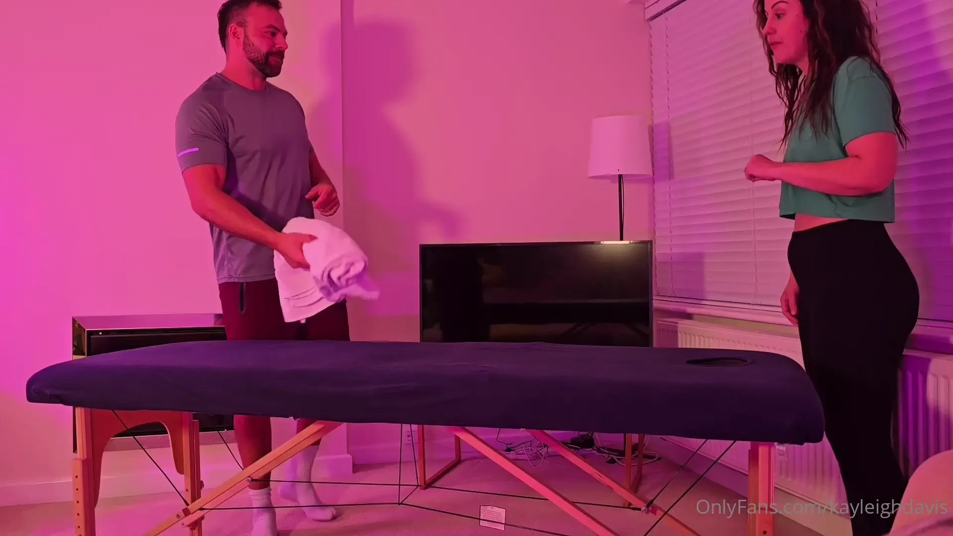 Well it was finally my turn to get massaged by mrbritainxvip we had a 