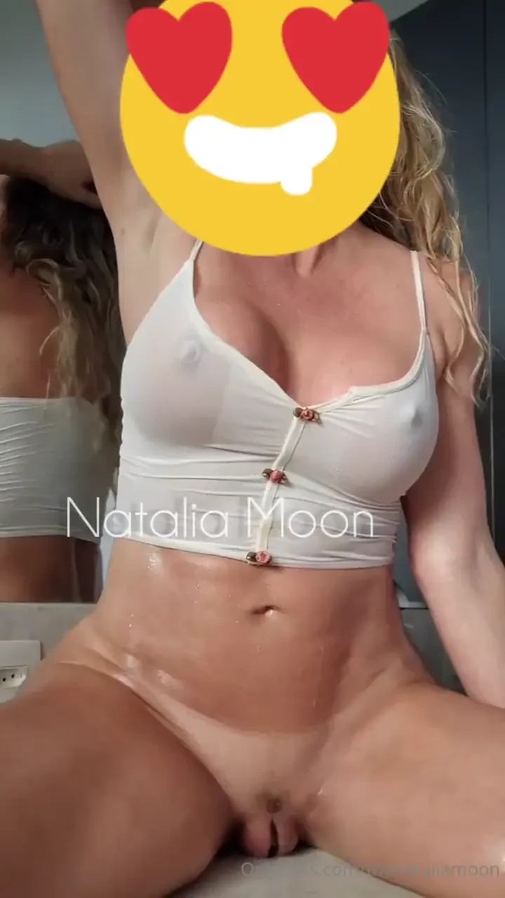 Well i made a huge mess with water oil and spray in my bathroom but it 