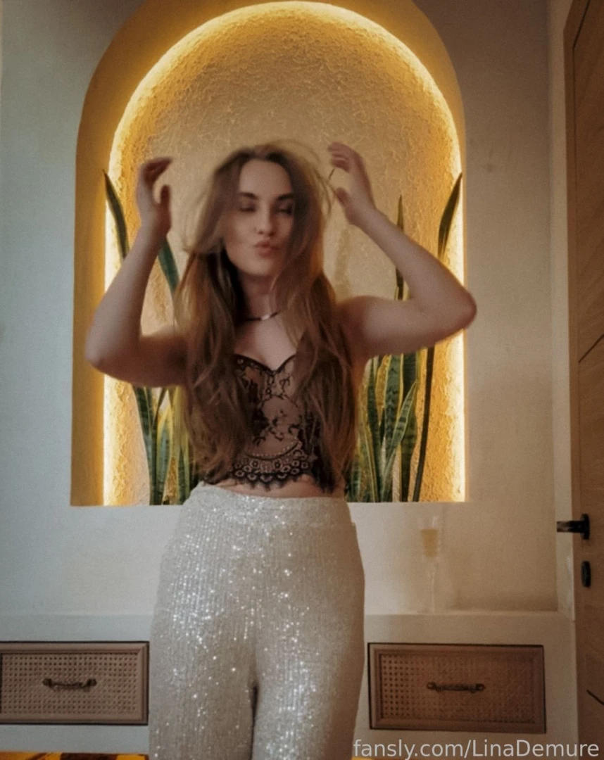 Christmas girl here she shines like a star on a christmas tree still part 14 