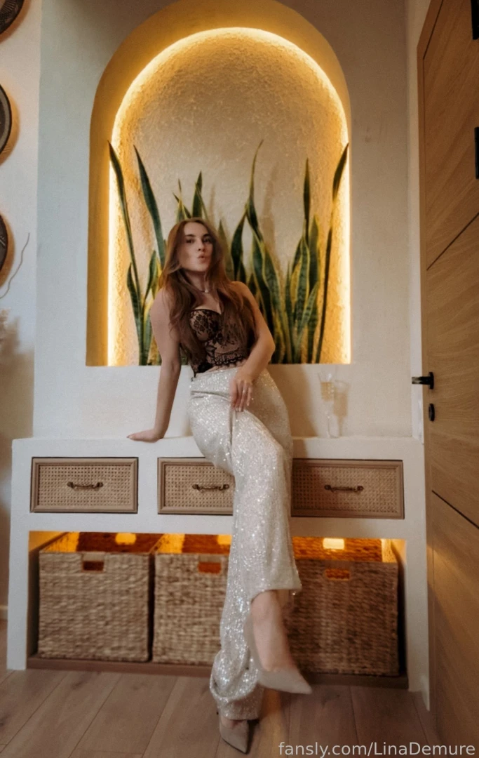 Christmas girl here she shines like a star on a christmas tree still part 29 