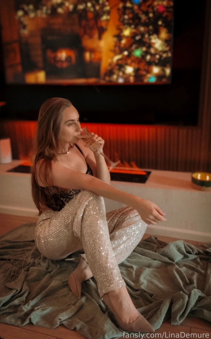 Christmas girl here she shines like a star on a christmas tree still part 7 