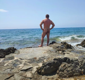 Today we are broadcasting again on chaturbate be there because it s