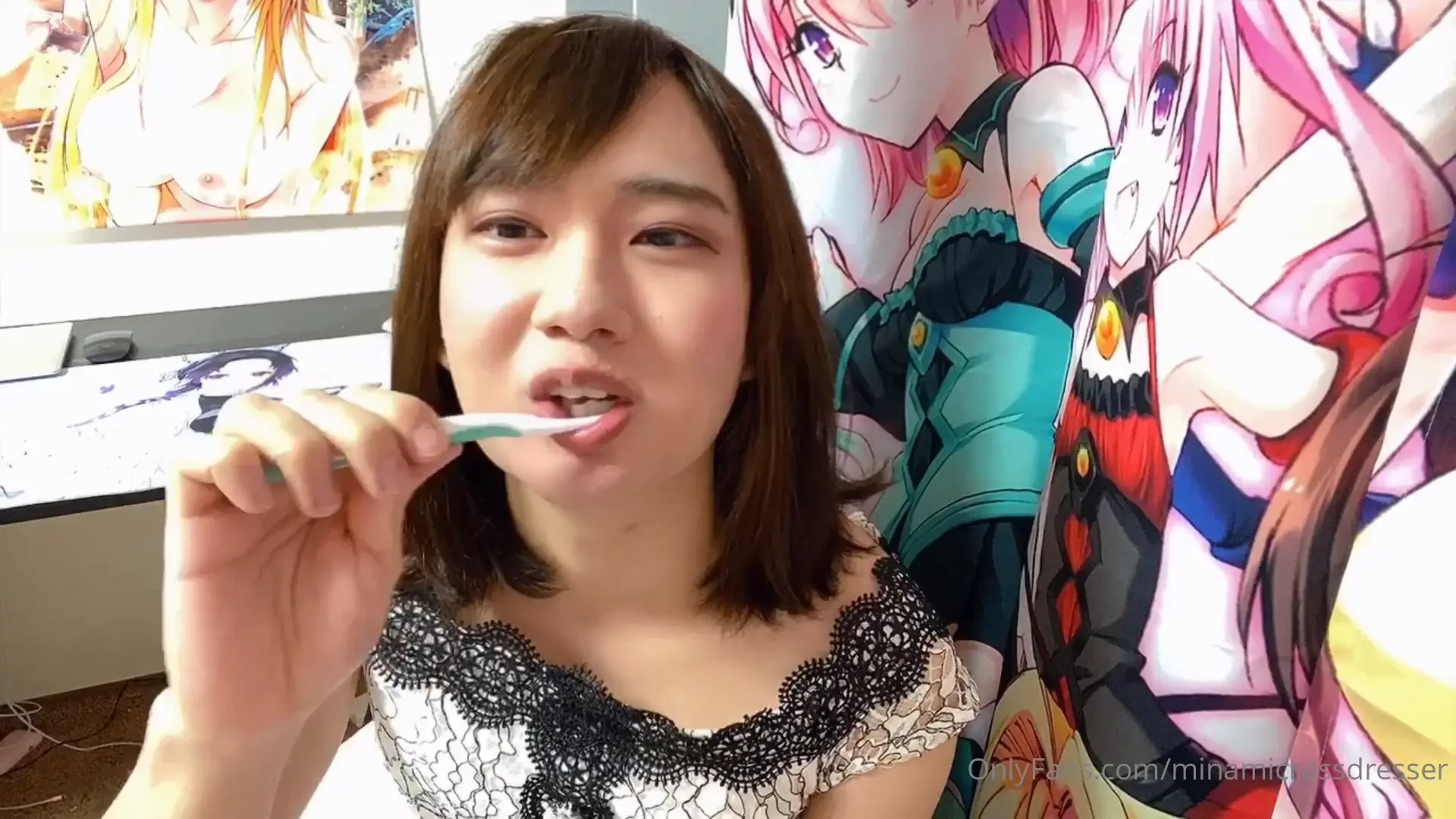 Male daughter brushes her teeth with her own semen transsexual 