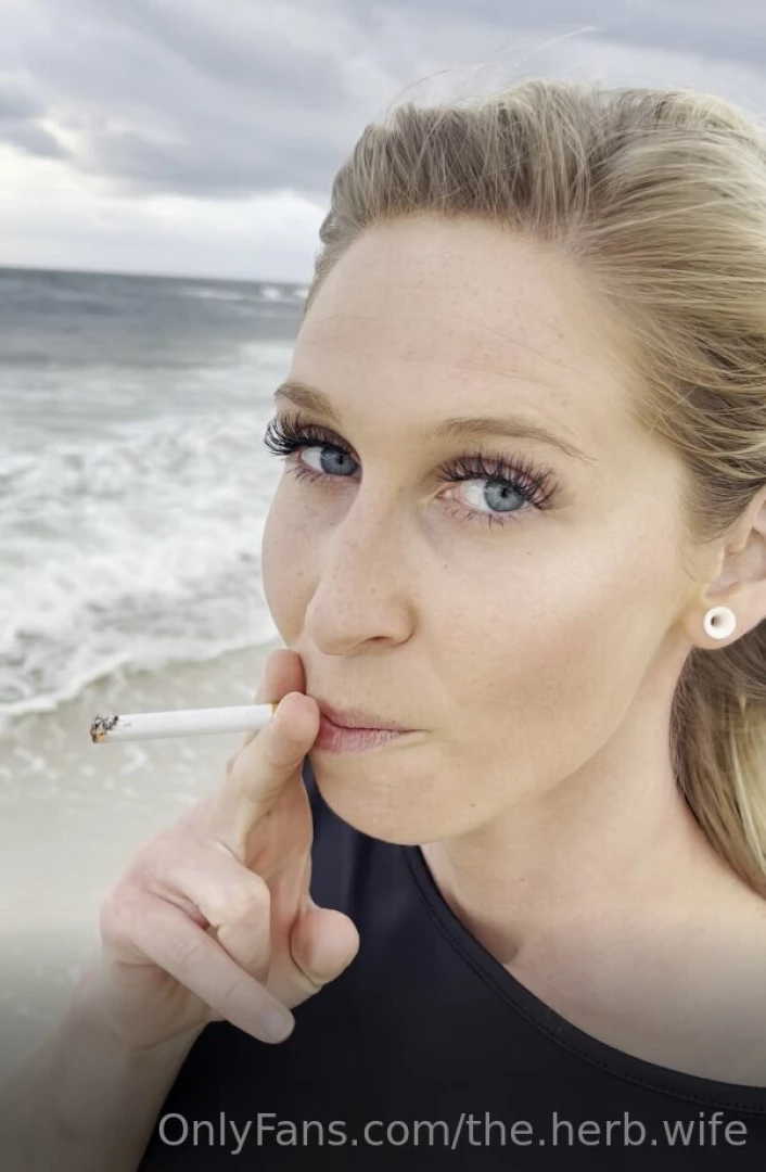 5 short videos of me smoking on the beach unlock videos for 5 59 black 