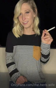 Smoking history - listen to my smoking history while i smoke a j and a part 1