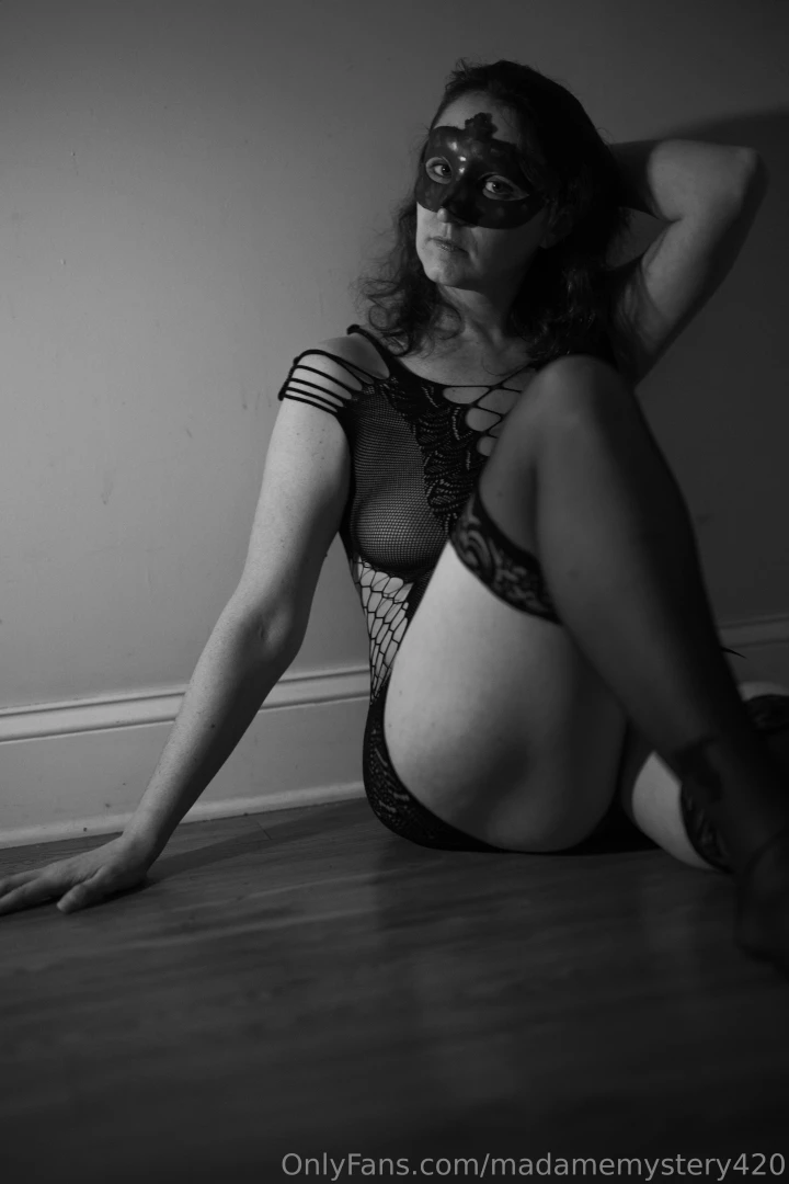 Some sexy sunday black and whites 