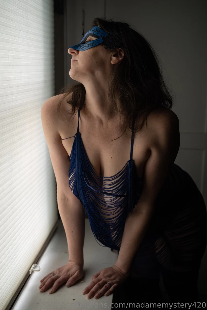 More sexy natural lit shots 