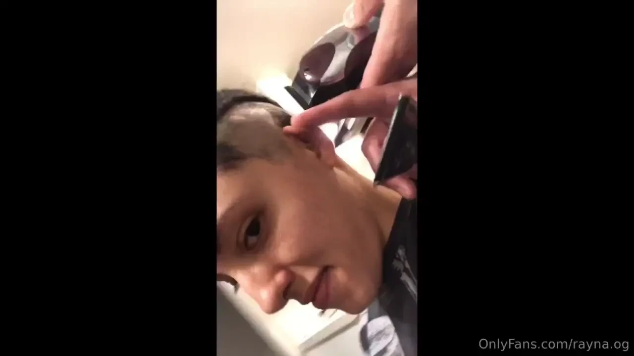 Razor asmr you can really see how detail oriented my barber is by 