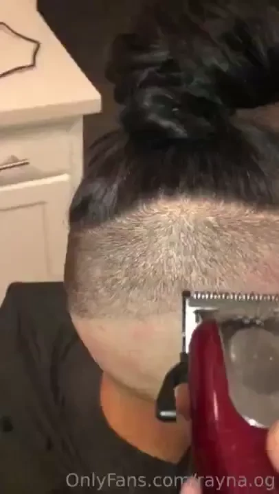 Side shave video you can see that my barber is precise shaves me down 