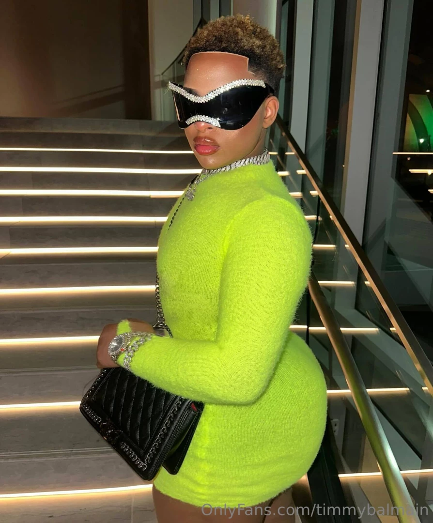 I can see what you re thinkin - yur filthy and i love it 