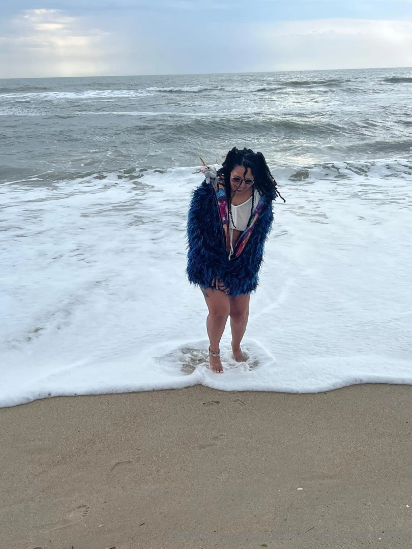 Me running from the cold ass water other bloopers part 2 