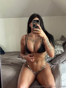 This pic should come with a warning but i know you like danger