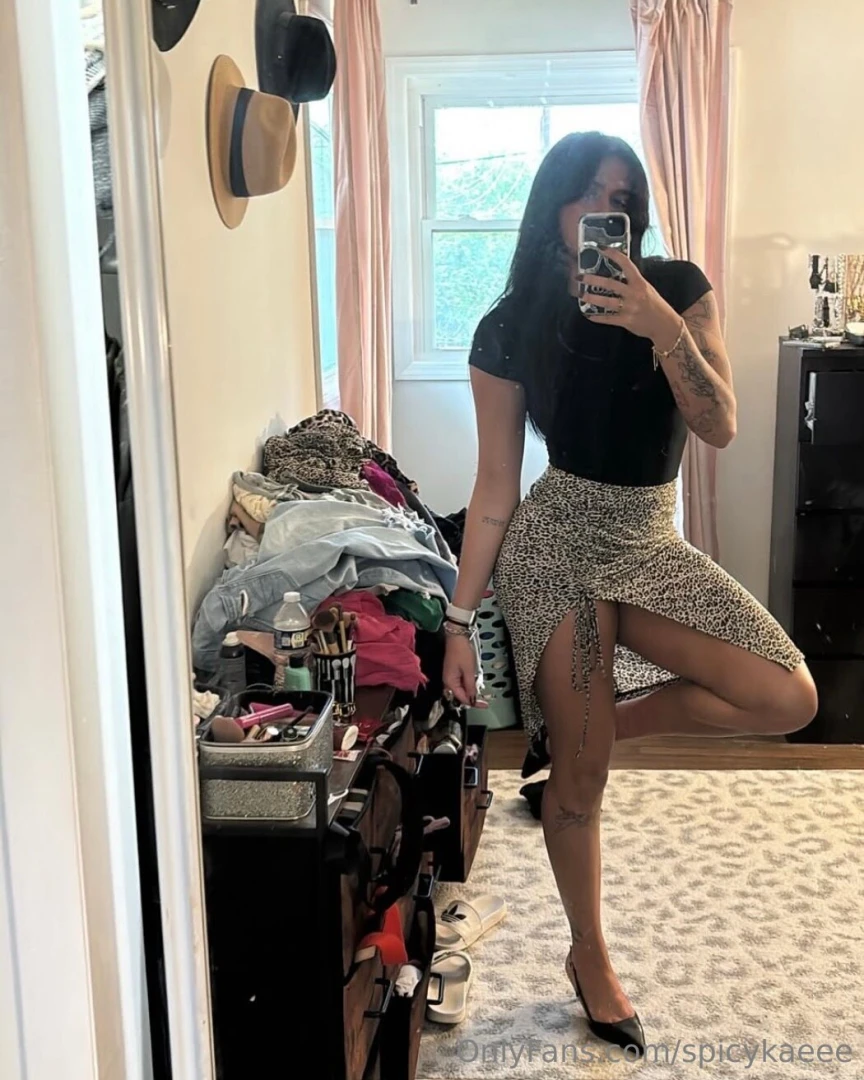 Feeling myself in this skirt what do you think 