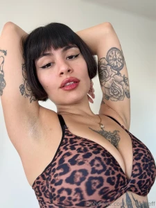 Do you have a weakness for armpits