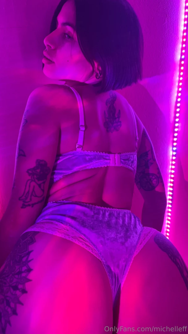 I don t know if you could stand this ass bouncing on you but how long 