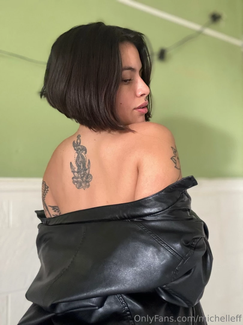 The heat is extreme hair lovers will understand me begin to play with 