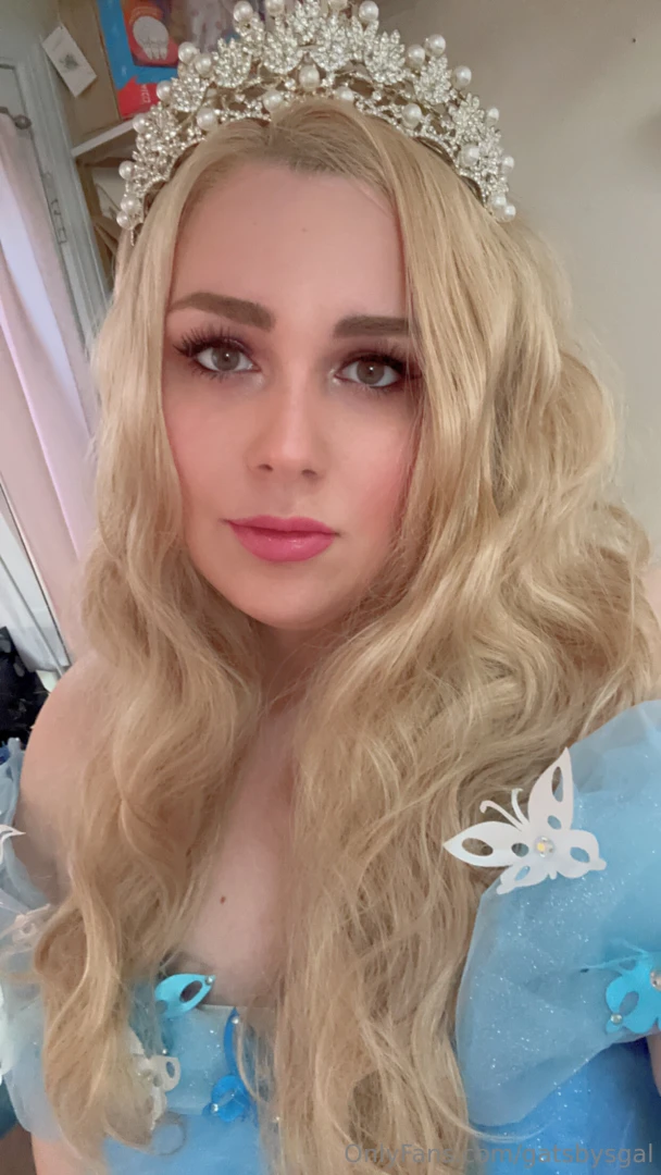 Cinderella got really fucking fat who would worship your fat princess 