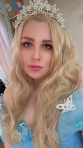 Cinderella got really fucking fat who would worship your fat princess