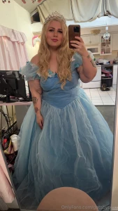 Cinderella got really fucking fat who would worship your fat princess part 1
